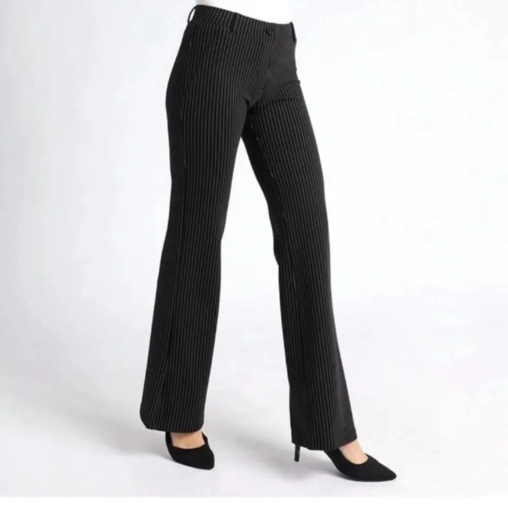 BETABRAND Classic Straight Leg Yoga Dress Pants in Black Pinstripe - Picture 1 of 3